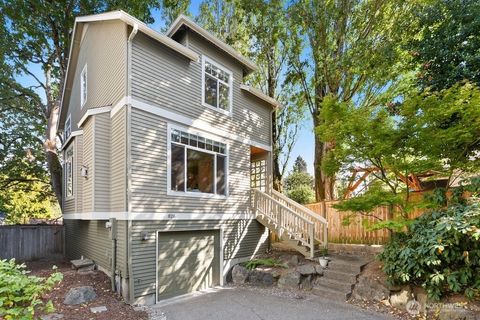 Photo of 1126 24th Avenue, Seattle, WA 98122 (MLS # 2434760)