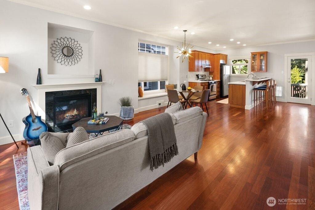 Photo of 1126 24th Avenue, Seattle, WA 98122 (MLS # 2434760)