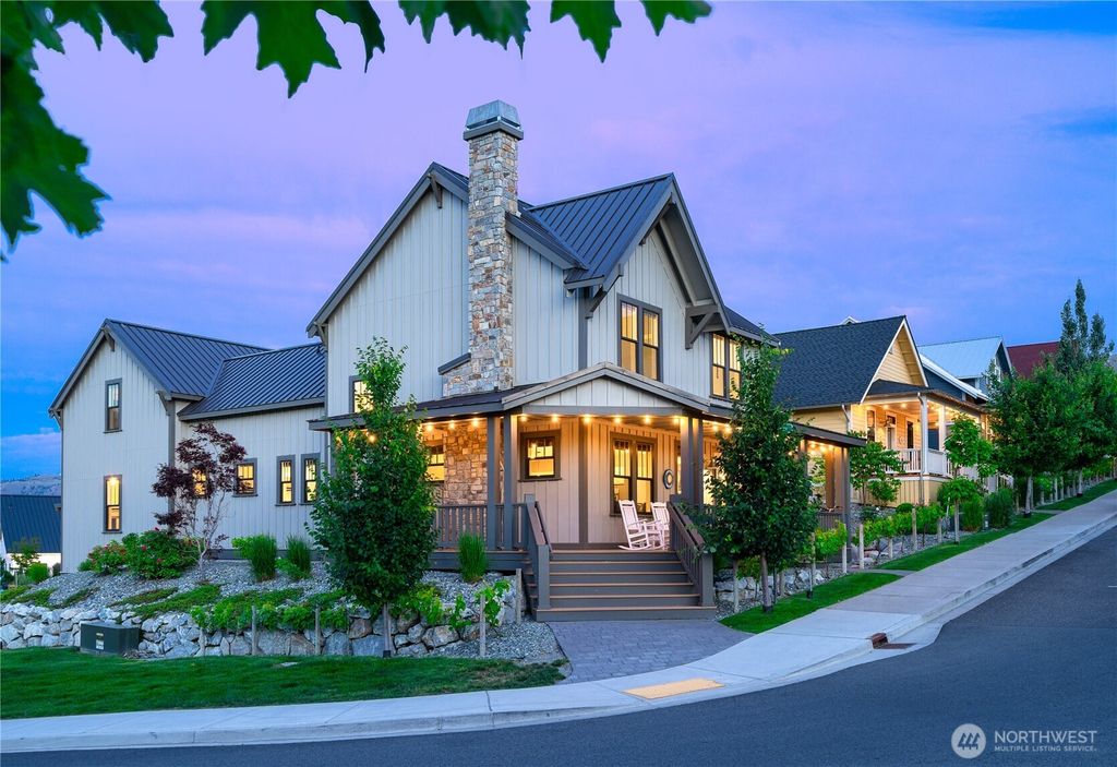 Photo of 576 Porcupine Lane, Chelan, WA 98816 (MLS # 2488926)