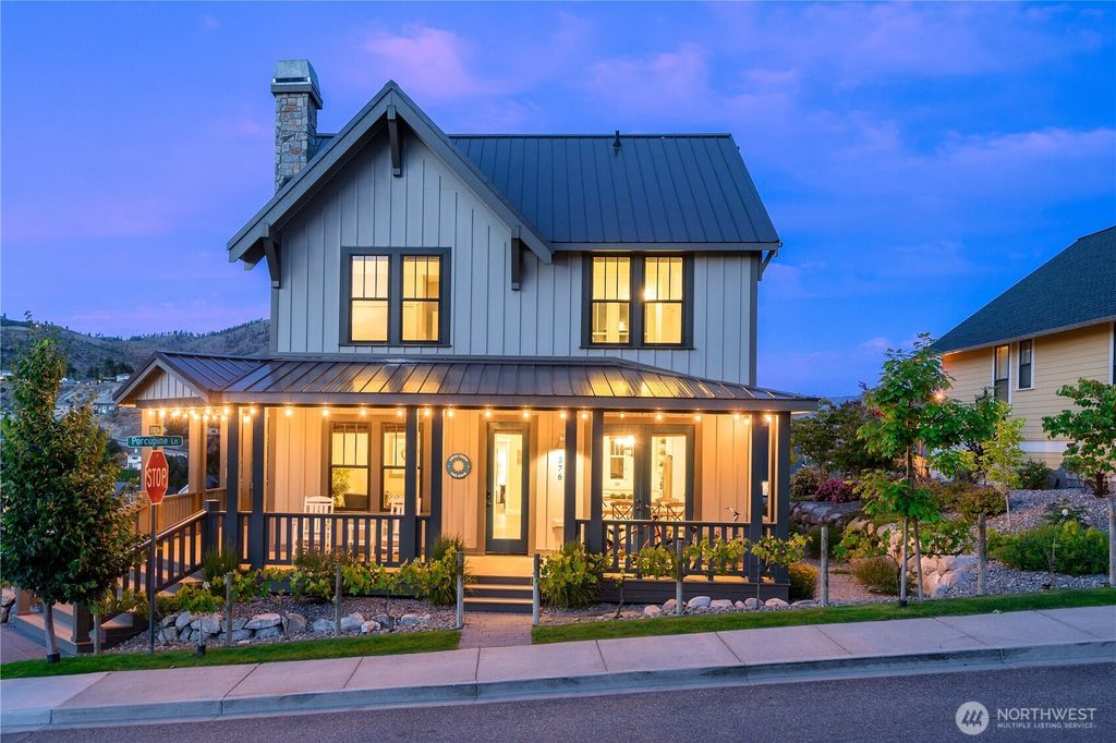 Photo of 576 Porcupine Lane, Chelan, WA 98816 (MLS # 2488926)