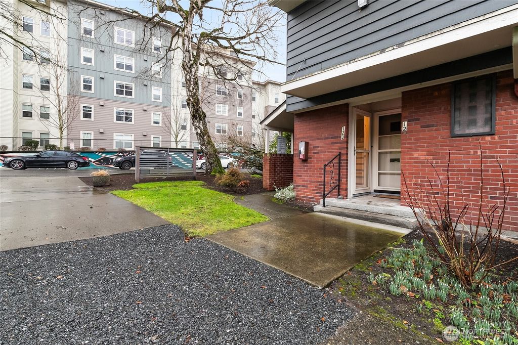 Photo of 901 N Forest Street #123, Bellingham, WA 98225 (MLS # 2475541)