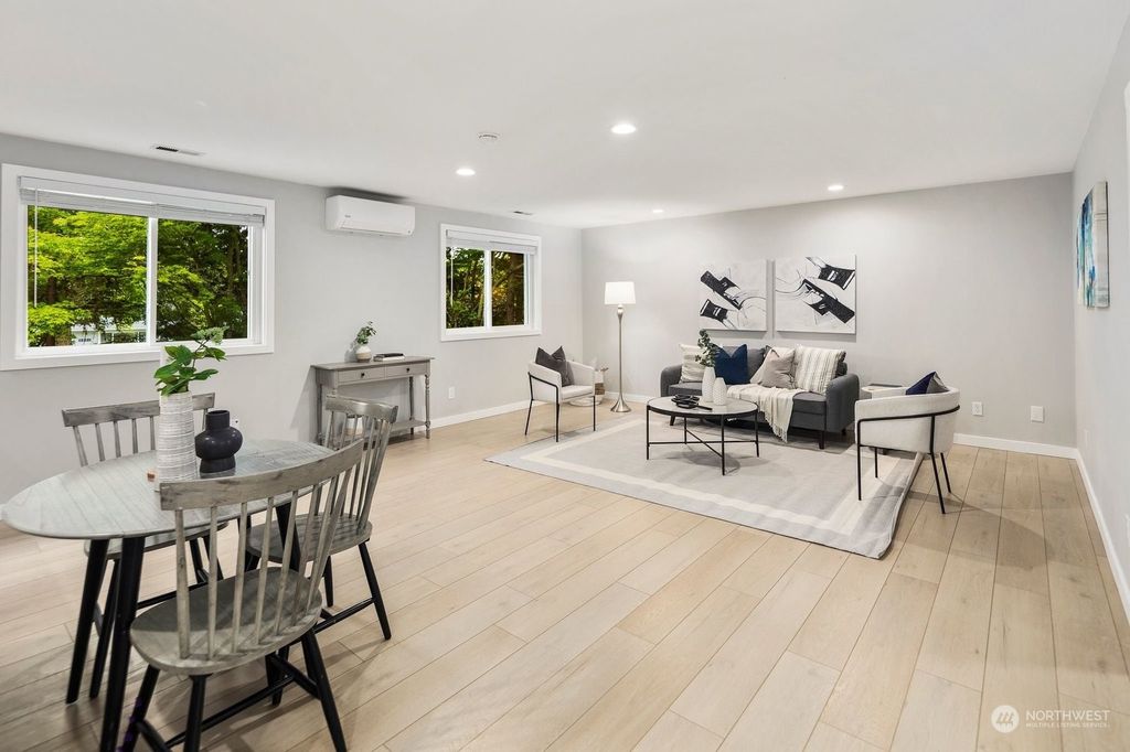 Photo of 12224 NE 75th Street, Kirkland, WA 98033 (MLS # 2237305)