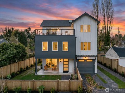 10043 8th Avenue NW Seattle WA 98177