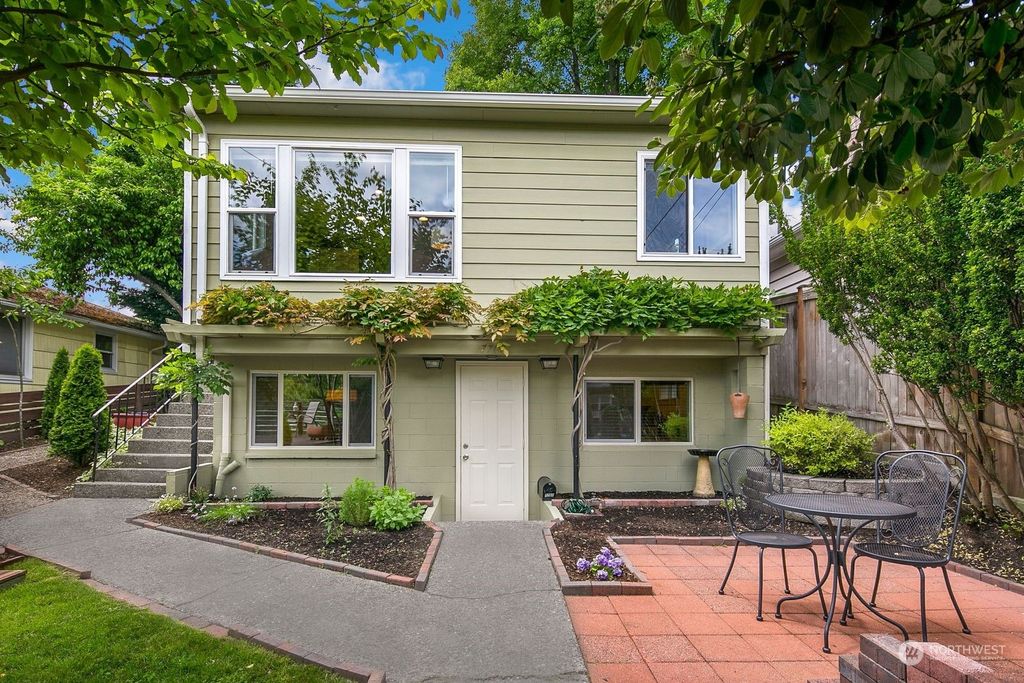 Photo of 7707 Corliss Avenue N, Seattle, WA 98103 (MLS # 2072360)