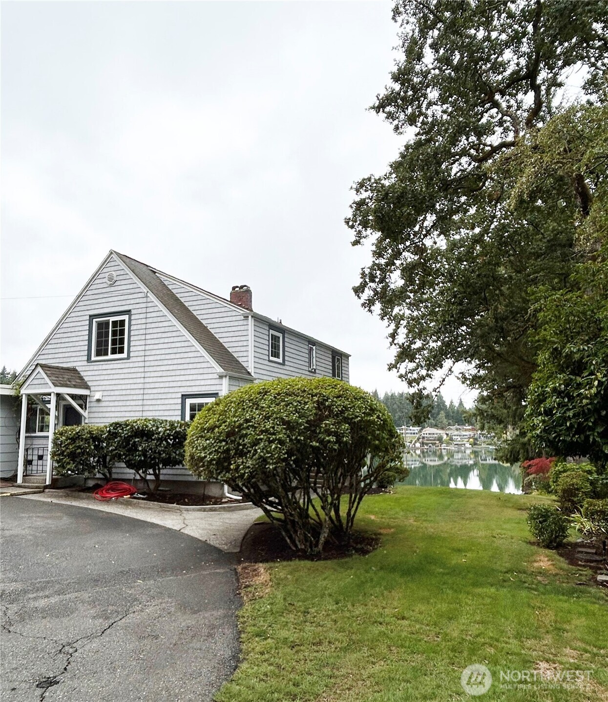 10826 Meadow Road SW