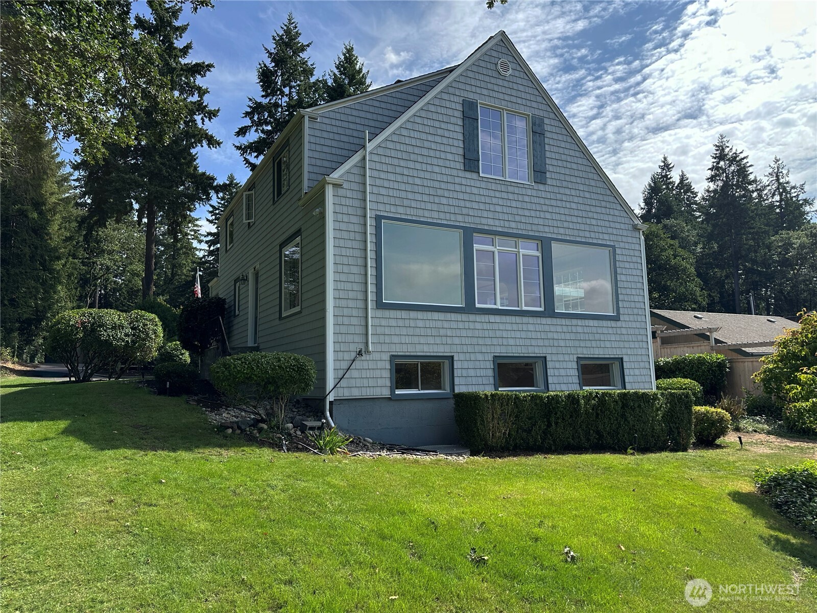 10826 Meadow Road SW