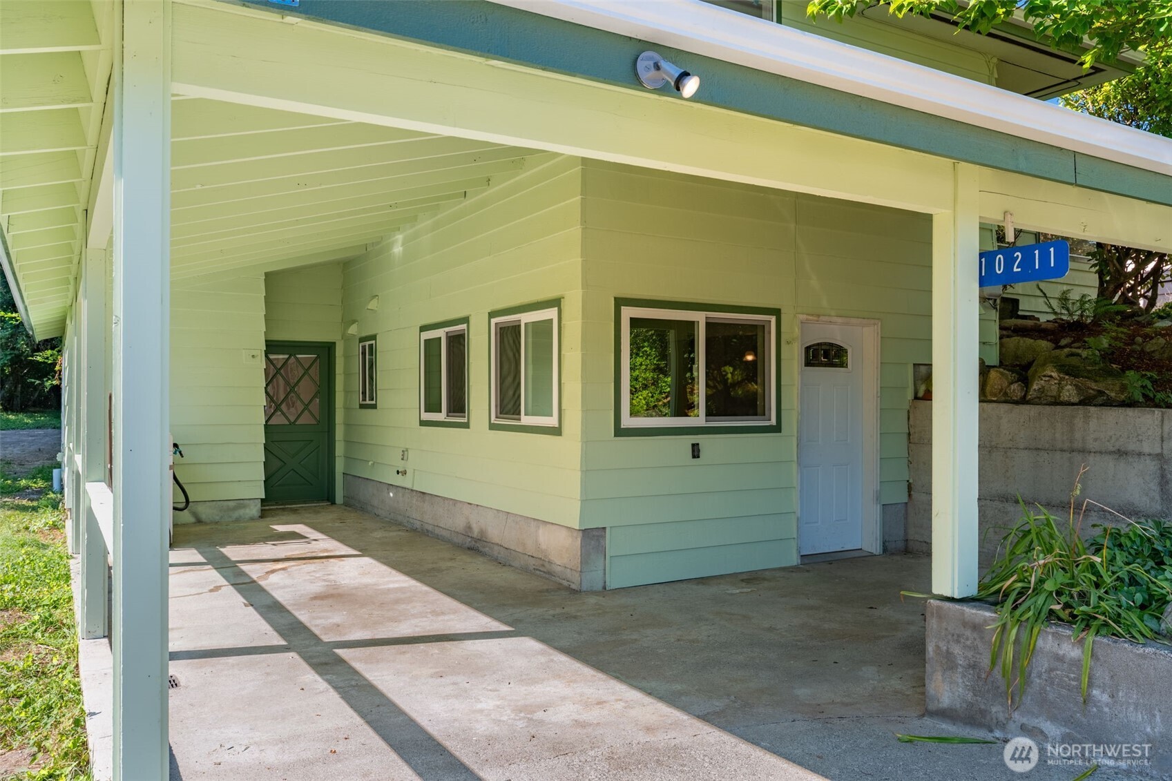 10211 SW Bank Road A & B