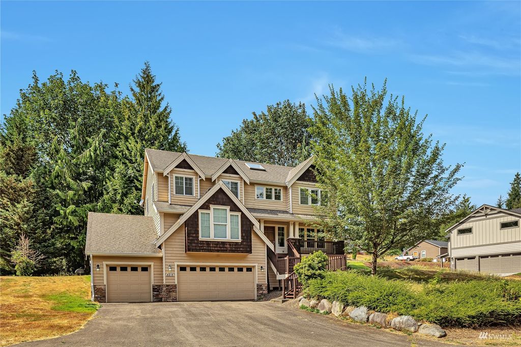 Photo of 8215 213th Avenue SE, Snohomish, WA 98290 (MLS # 1988564)