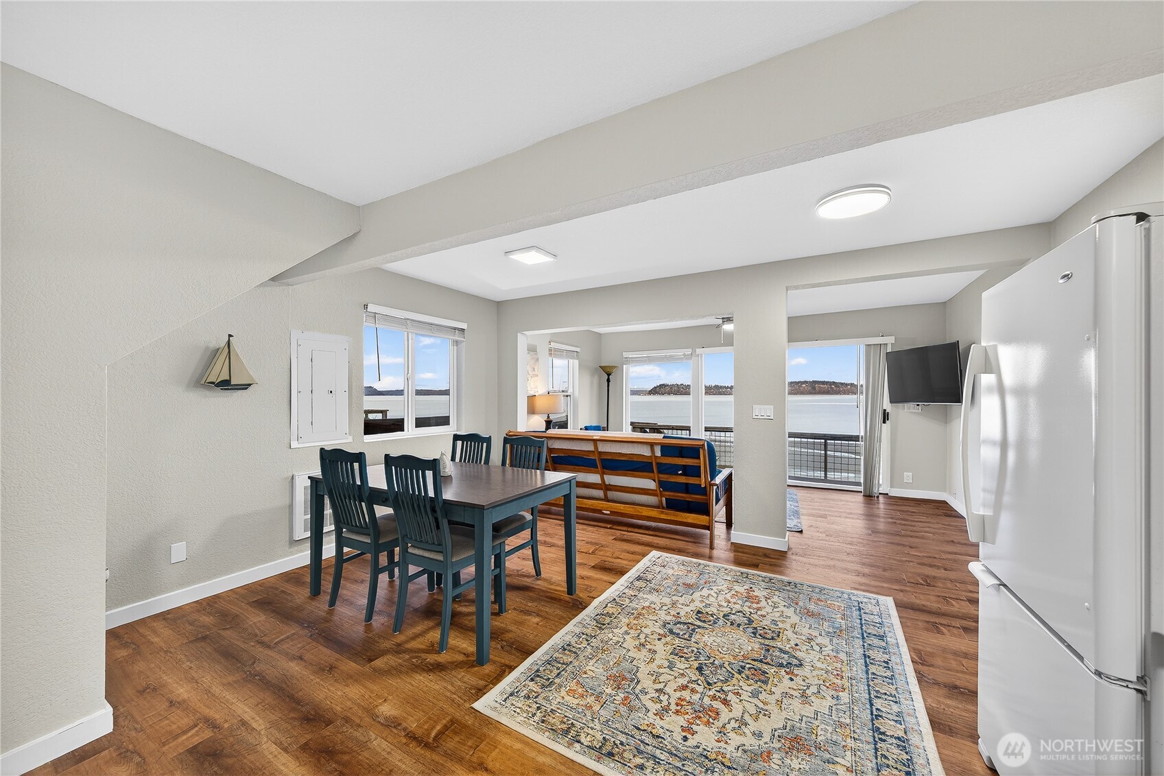 Clinton, Washington, 98236, United States, 2 Bedrooms Bedrooms, ,3 BathroomsBathrooms,Residential,Active,2026758
