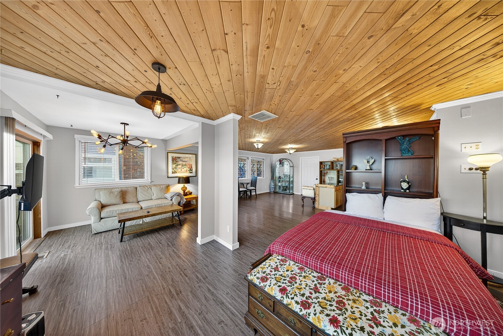 Clinton, Washington, 98236, United States, 2 Bedrooms Bedrooms, ,3 BathroomsBathrooms,Residential,Active,2026758