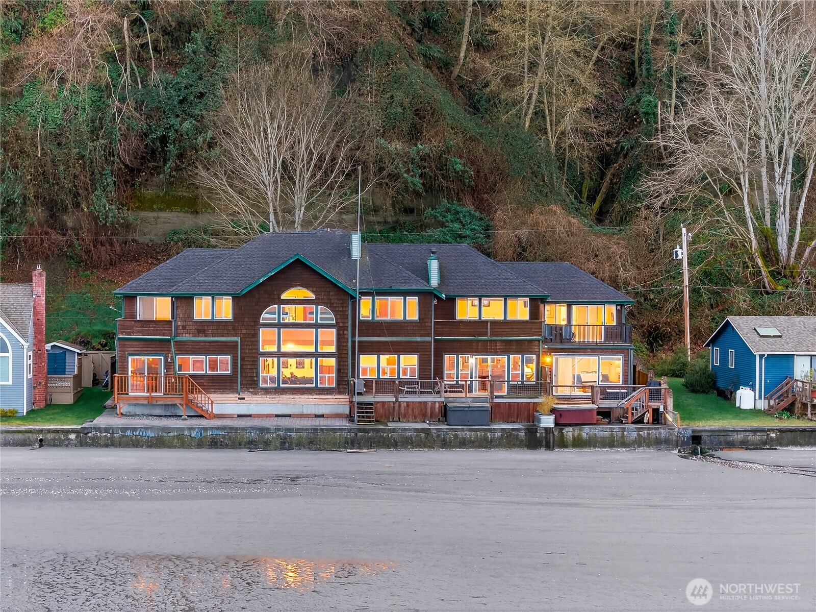 Clinton, Washington, 98236, United States, 2 Bedrooms Bedrooms, ,3 BathroomsBathrooms,Residential,Active,2026758