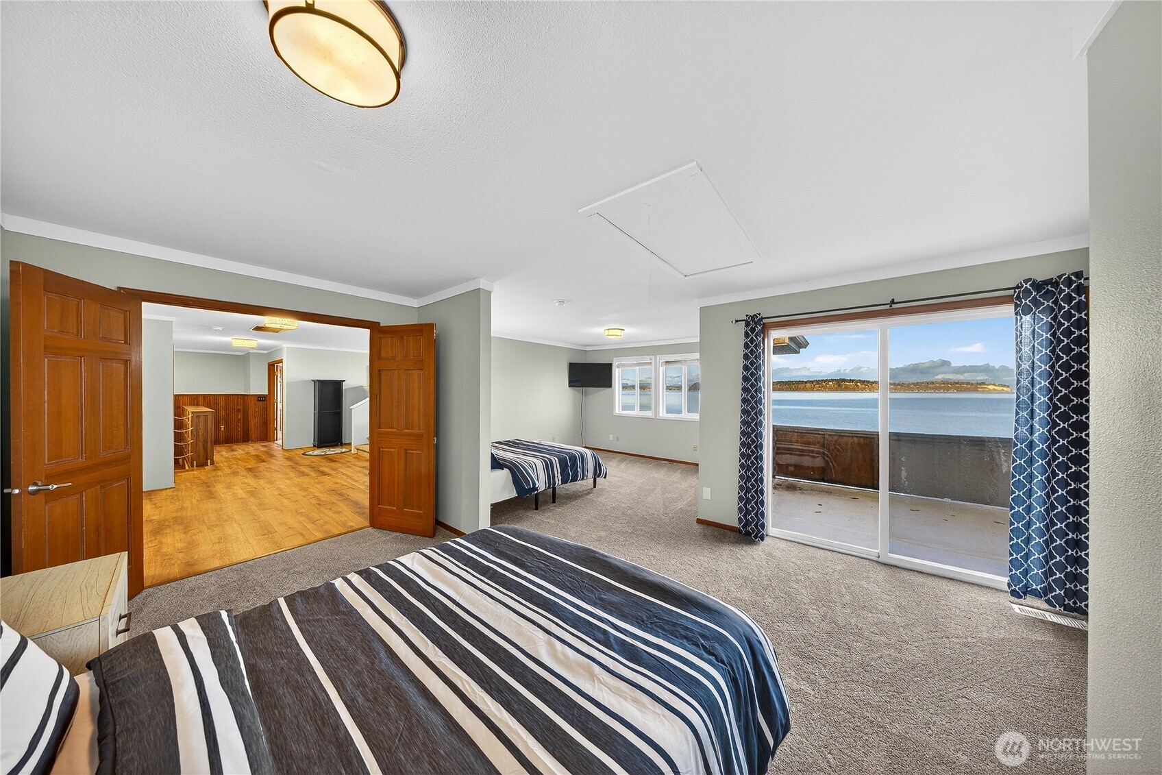 Clinton, Washington, 98236, United States, 2 Bedrooms Bedrooms, ,3 BathroomsBathrooms,Residential,Active,2026758