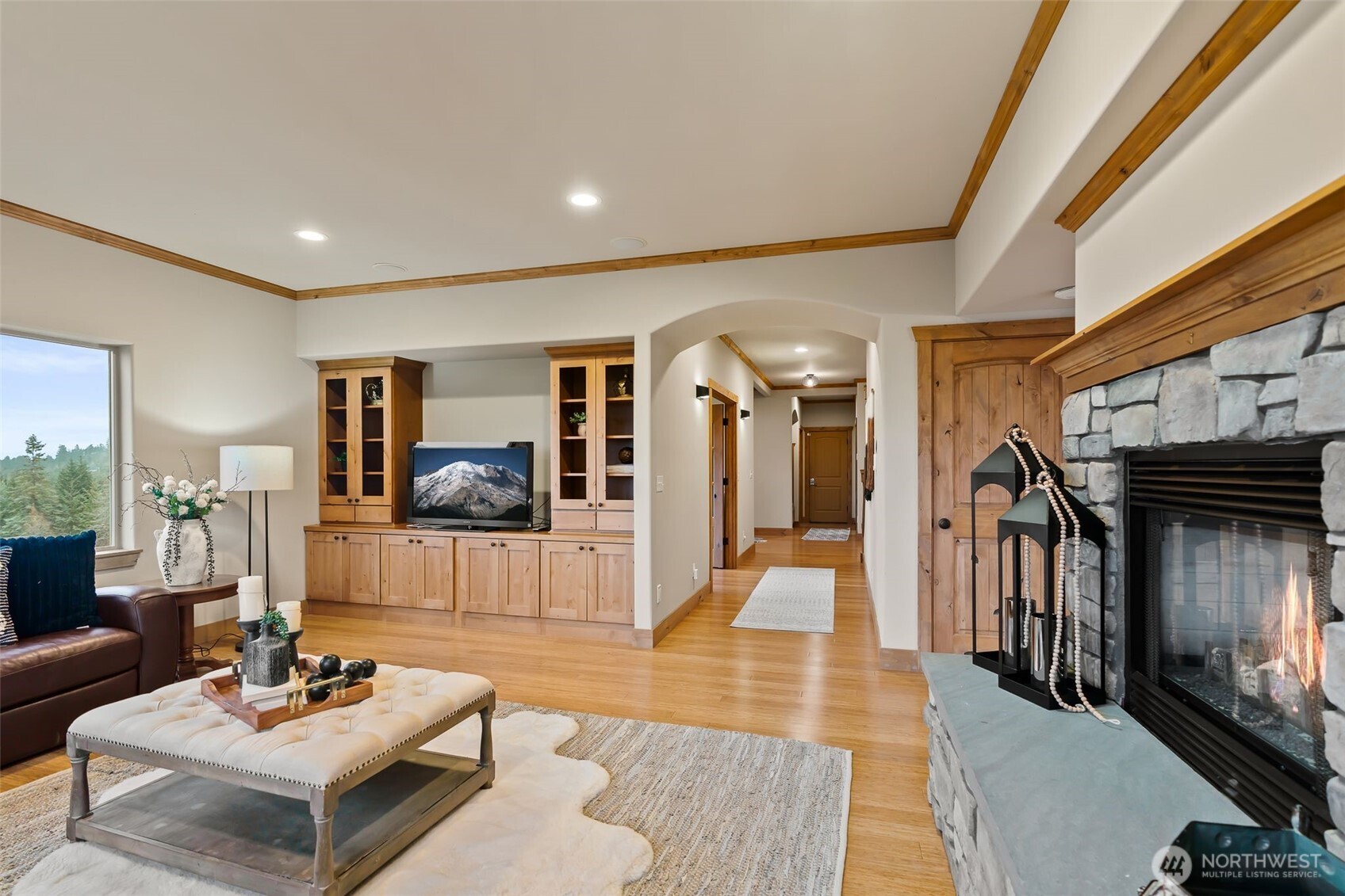 Cle Elum, Washington, 98922, United States, 4 Bedrooms Bedrooms, ,4 BathroomsBathrooms,Residential,Active,1998577