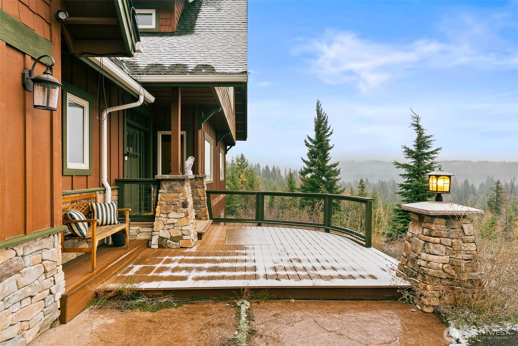 Cle Elum, Washington, 98922, United States, 4 Bedrooms Bedrooms, ,4 BathroomsBathrooms,Residential,Active,1998577
