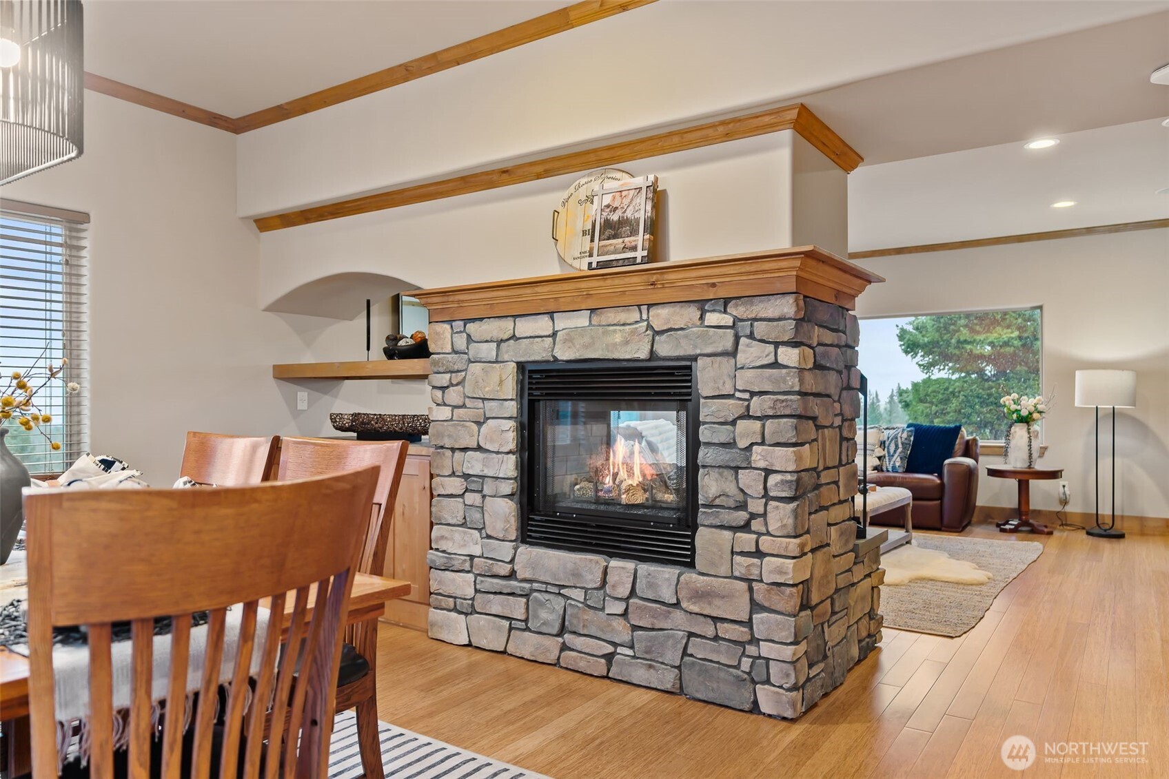 Cle Elum, Washington, 98922, United States, 4 Bedrooms Bedrooms, ,4 BathroomsBathrooms,Residential,Active,1998577