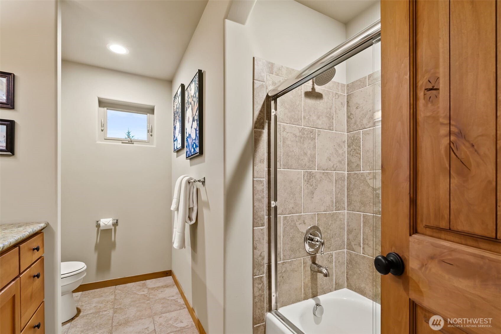 Cle Elum, Washington, 98922, United States, 4 Bedrooms Bedrooms, ,4 BathroomsBathrooms,Residential,Active,1998577
