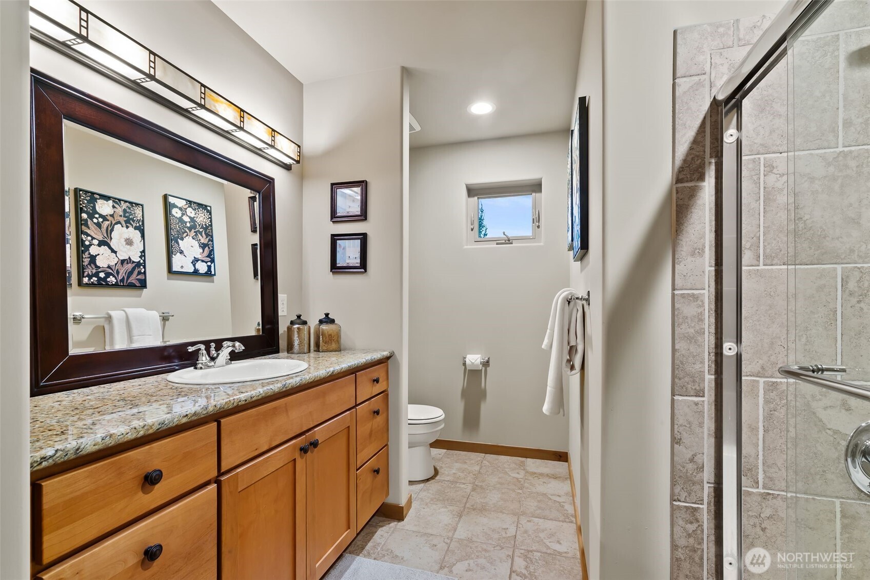 Cle Elum, Washington, 98922, United States, 4 Bedrooms Bedrooms, ,4 BathroomsBathrooms,Residential,Active,1998577