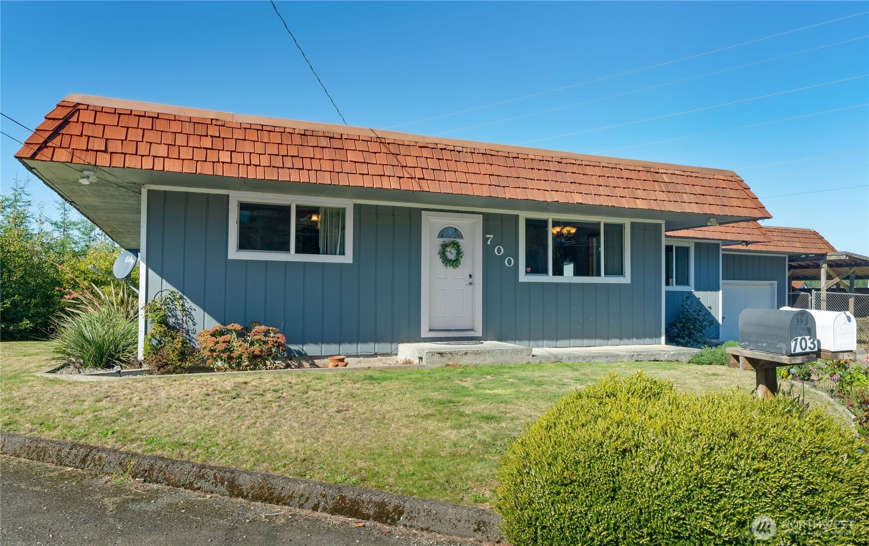 700 Reynvaan Drive