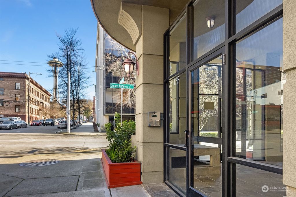 Photo of 133 Queen Anne Avenue N #406, Seattle, WA 98109 (MLS # 2211108)