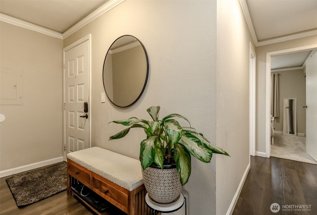 Photo of 1006 S 312th Street #211, Federal Way, WA 98003 (MLS # 2487114)