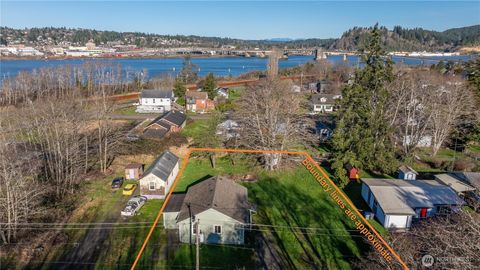 Photo of 1222 Schley Street, Aberdeen, WA 98520 (MLS # 2469009)