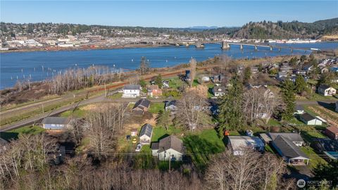 Photo of 1222 Schley Street, Aberdeen, WA 98520 (MLS # 2469009)