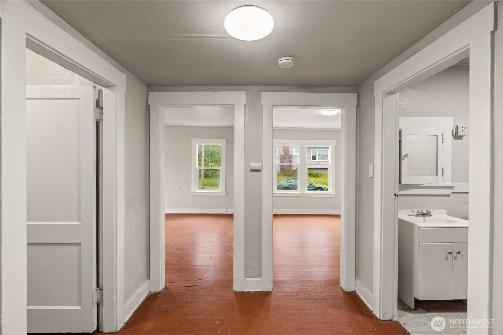 301 W 3rd Street