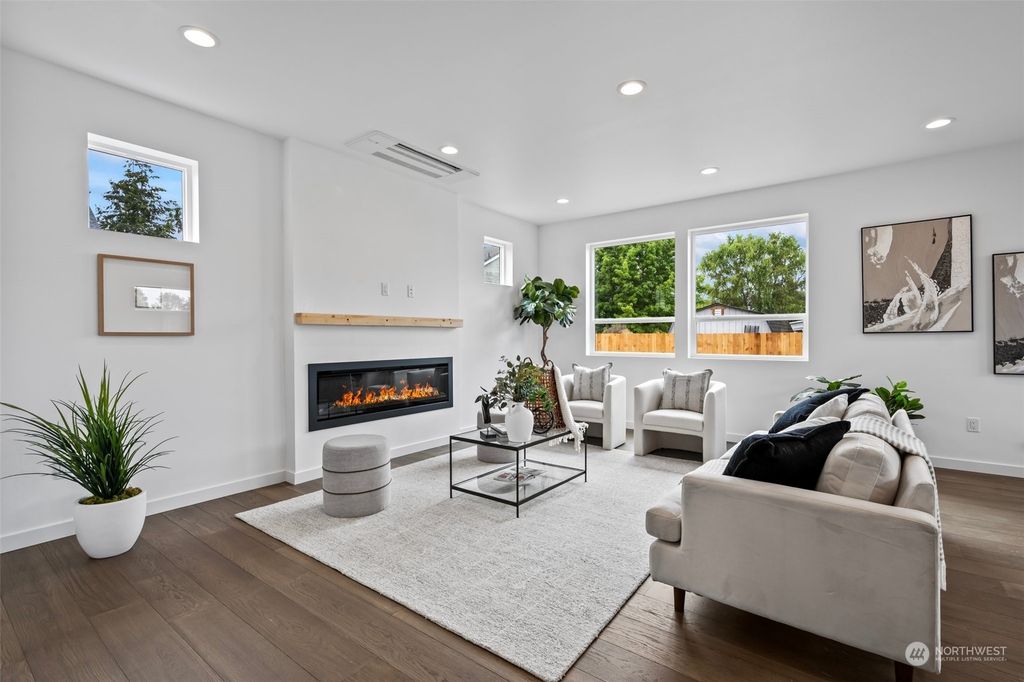 Photo of 202 Cedar CT S Ct, Pacific, WA 98047 (MLS # 2200766)