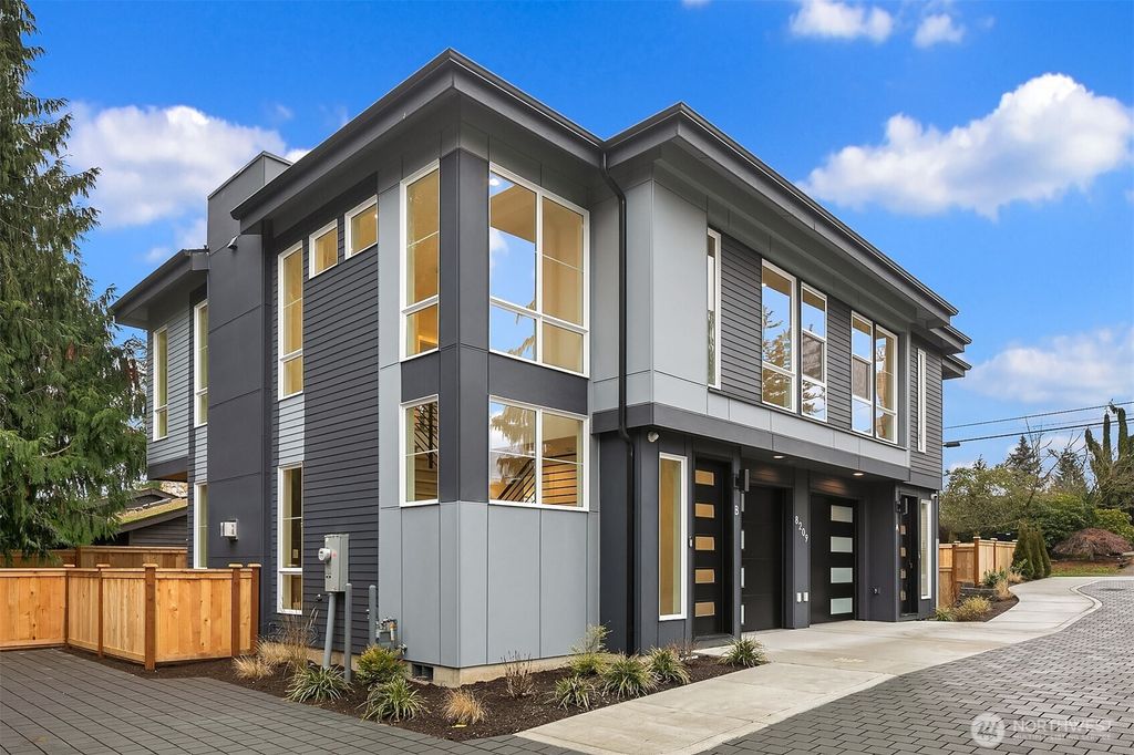 Photo of 8209 NE 124th Street #B, Kirkland, WA 98034 (MLS # 2354259)