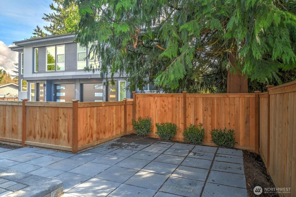 Photo of 8209 NE 124th Street #B, Kirkland, WA 98034 (MLS # 2354259)