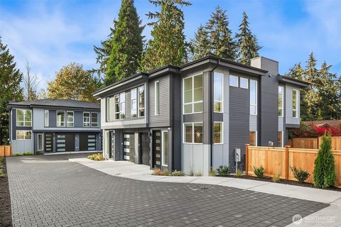 8209 NE 124th Street Unit B, Kirkland, WA 98034 - MLS#: 2354259