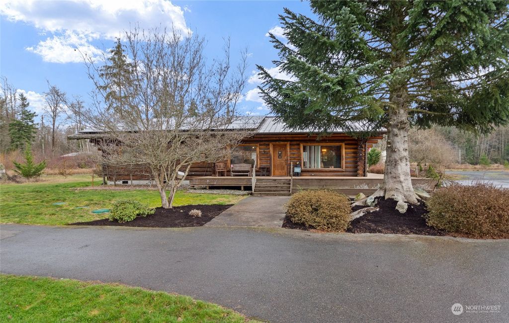 Photo of 9217 132nd Street NE, Arlington, WA 98223 (MLS # 2200348)