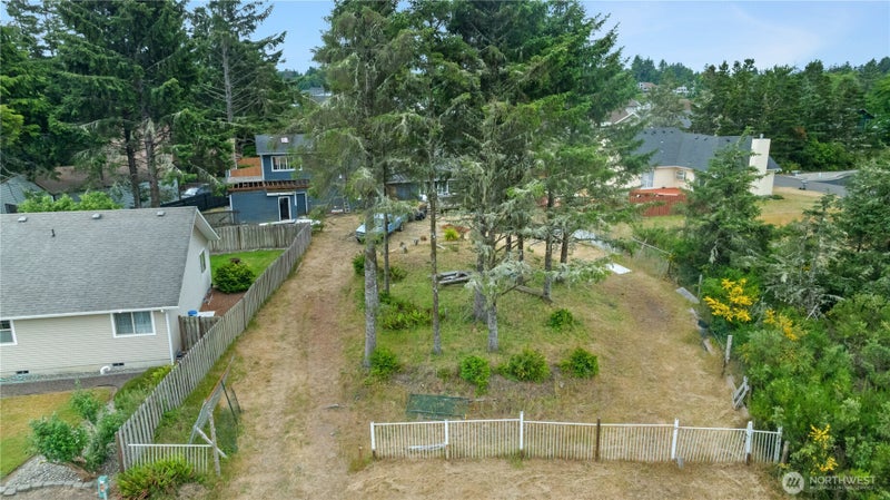 609 Blue Wing Loop SE