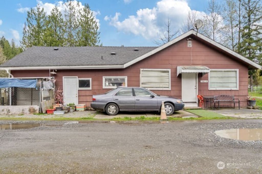 Photo of 18215 Renton-Maple Valley Road SE, Maple Valley, WA 98038 (MLS # 2353823)