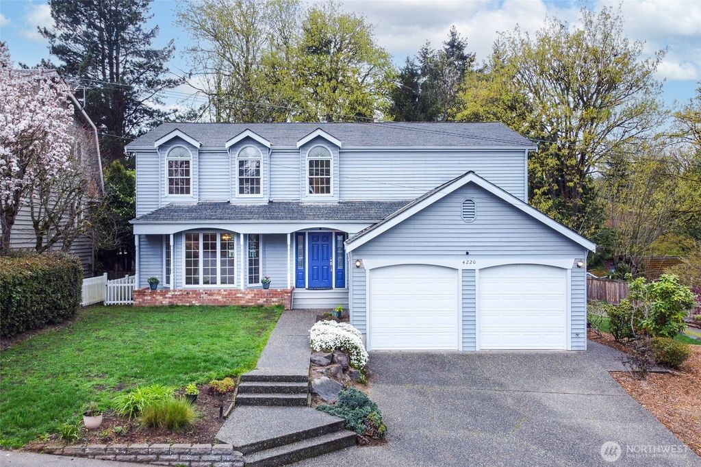 Photo of 4220 NE 169th Court, Lake Forest Park, WA 98155 (MLS # 2506672)