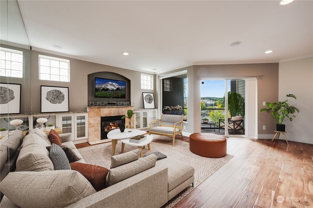 Photo of 220 1st Street #209, Kirkland, WA 98033 (MLS # 2222386)