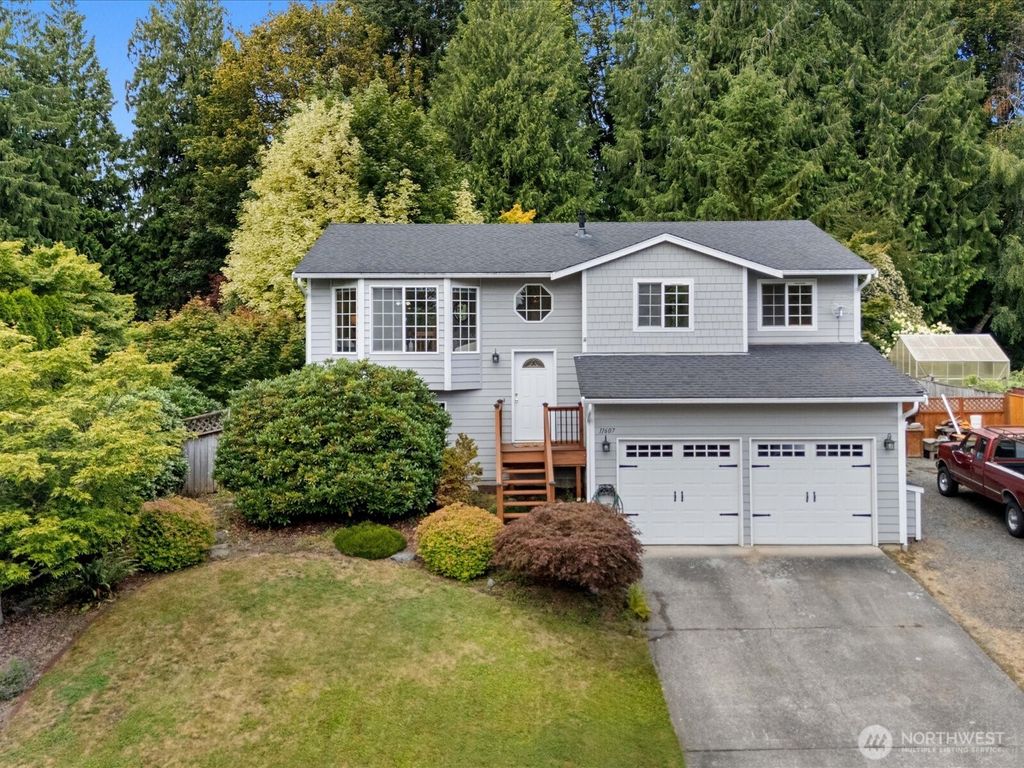 Photo of 11607 25th Street SE, Lake Stevens, WA 98258 (MLS # 2412758)
