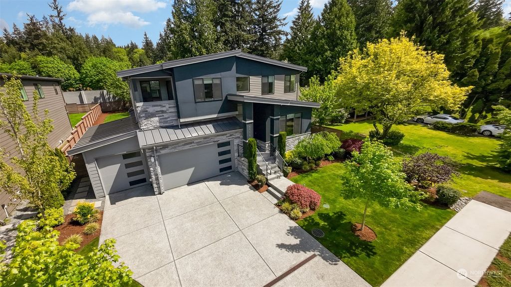Photo of 5710 114th Avenue NE, Kirkland, WA 98033 (MLS # 2231205)