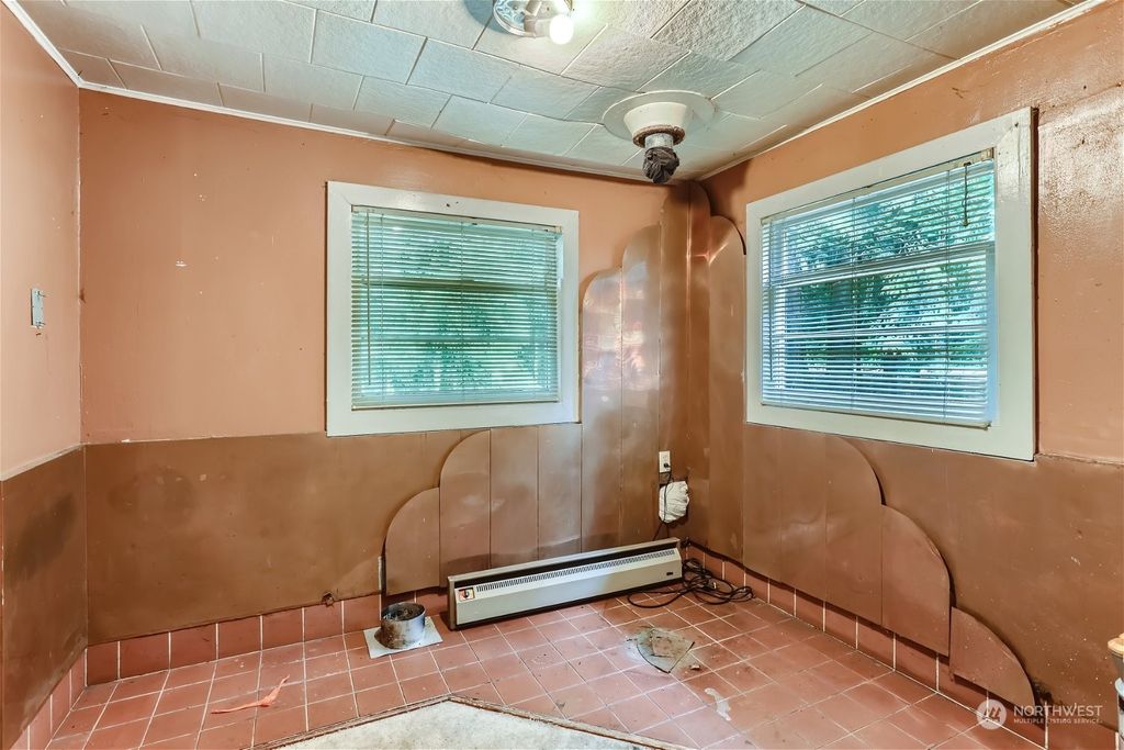 Photo of 17753 204th Avenue NE, Woodinville, WA 98077 (MLS # 2076264)