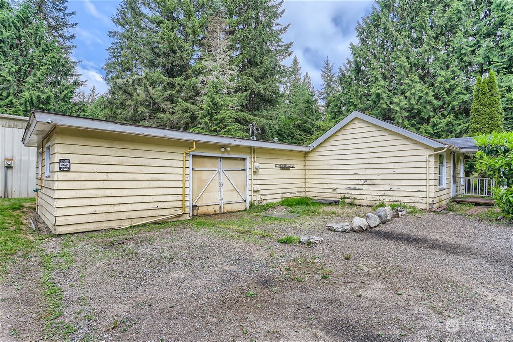 Photo of 17753 204th Avenue NE, Woodinville, WA 98077 (MLS # 2076264)