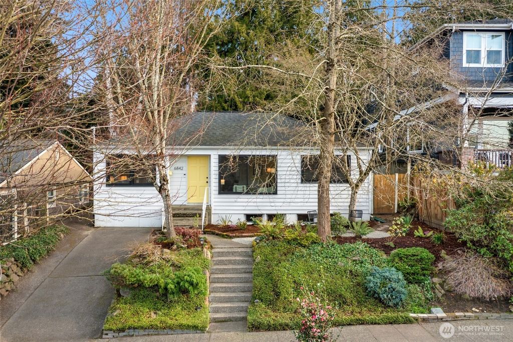 Photo of 6842 28th Avenue NE, Seattle, WA 98115 (MLS # 2471345)
