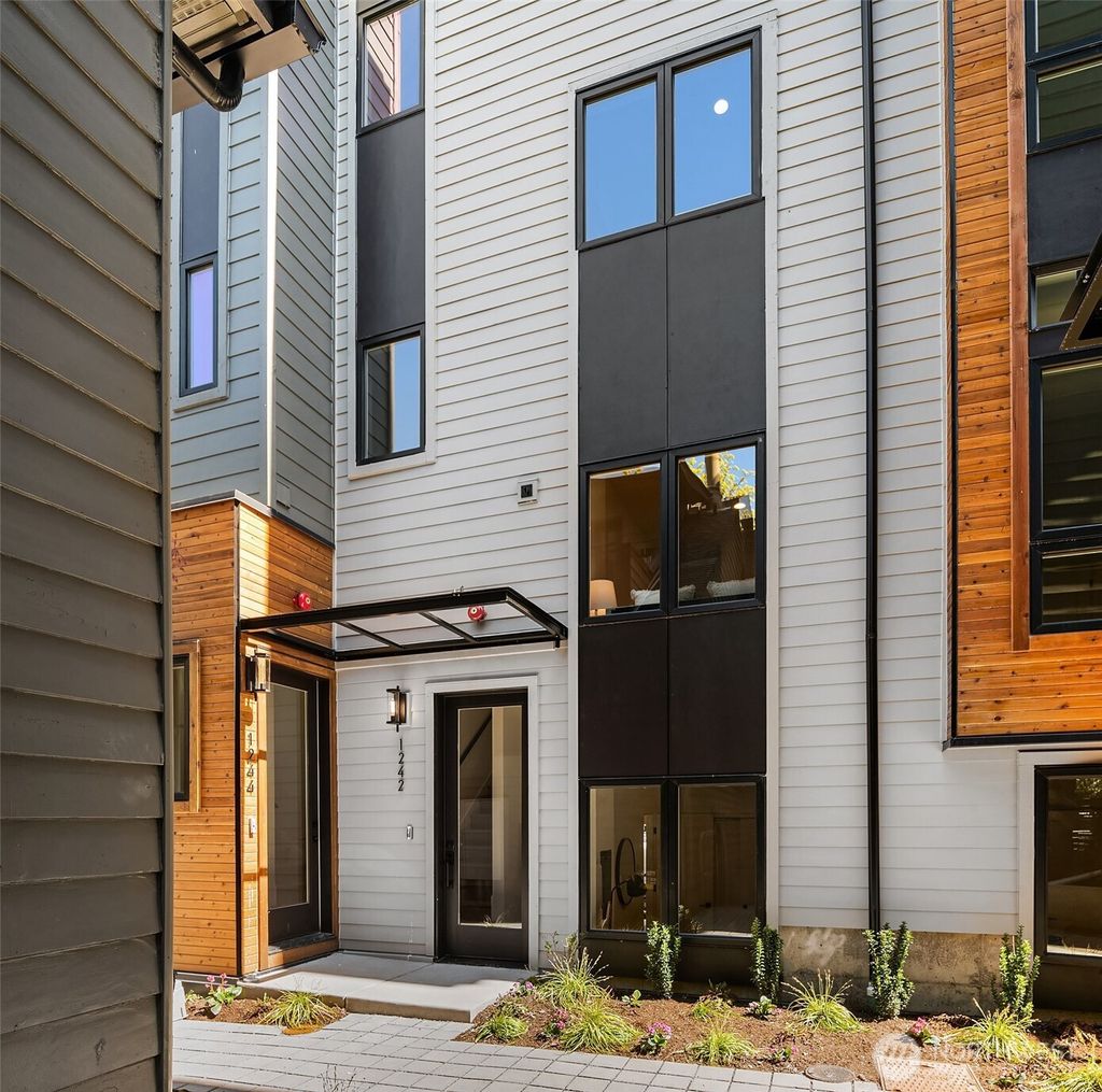 Photo of 1238 15th Avenue E #12, Seattle, WA 98112 (MLS # 2396855)