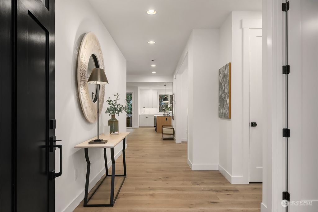 Photo of 7005 24th Avenue NE, Seattle, WA 98115 (MLS # 2170659)