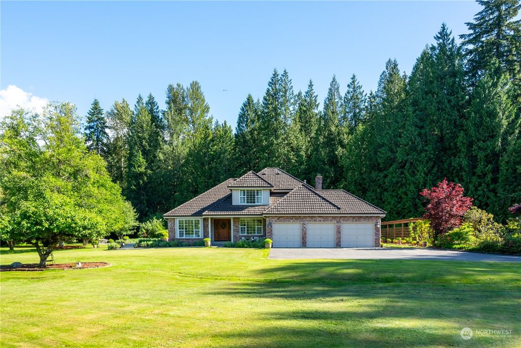 Photo of 13340 202nd Avenue SE, Issaquah, WA 98027 (MLS # 2254980)