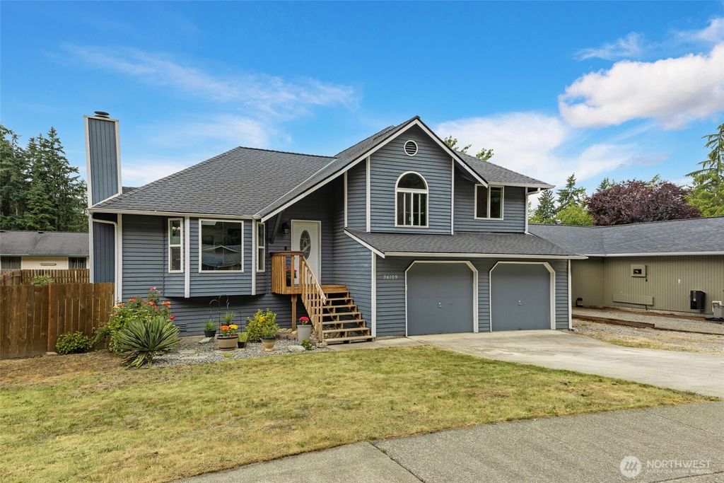 Photo of 26109 193rd Place SE, Covington, WA 98042 (MLS # 2400713)