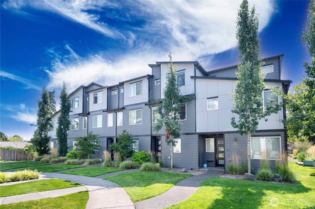 Photo of 3230 148th Street SW #E-2, Lynnwood, WA 98087 (MLS # 2428517)