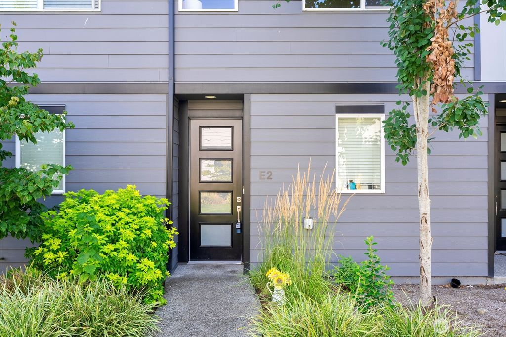 Photo of 3230 148th Street SW #E-2, Lynnwood, WA 98087 (MLS # 2428517)