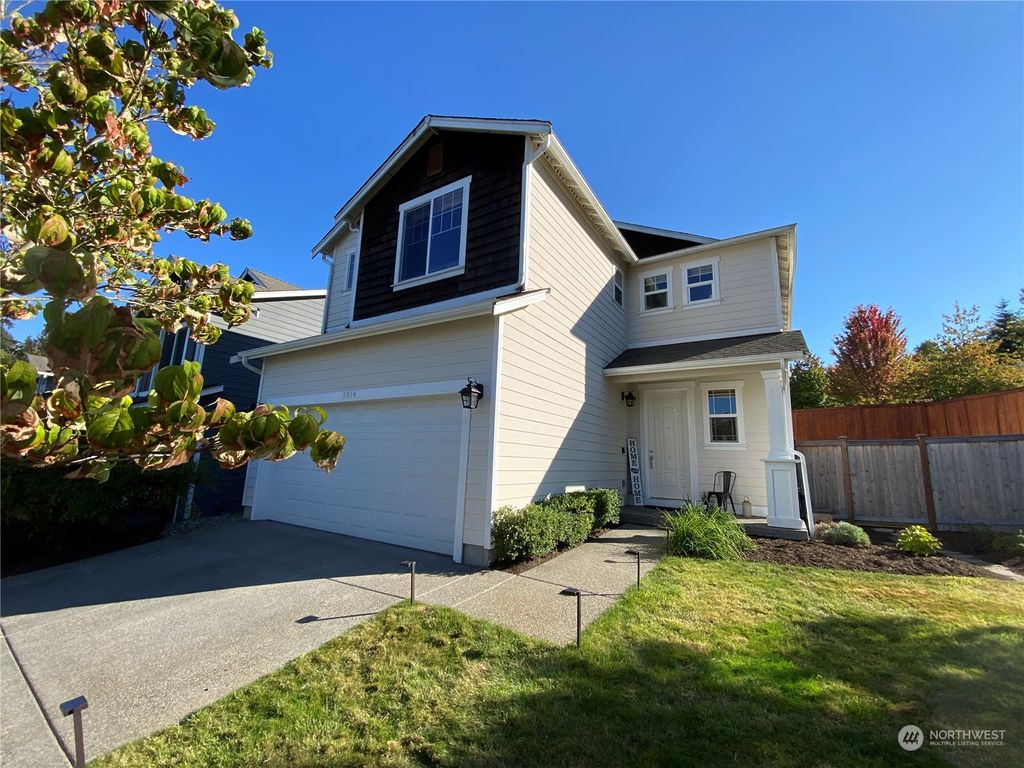 Photo of 5914 117th Street SE, Snohomish, WA 98296 (MLS # 1997788)
