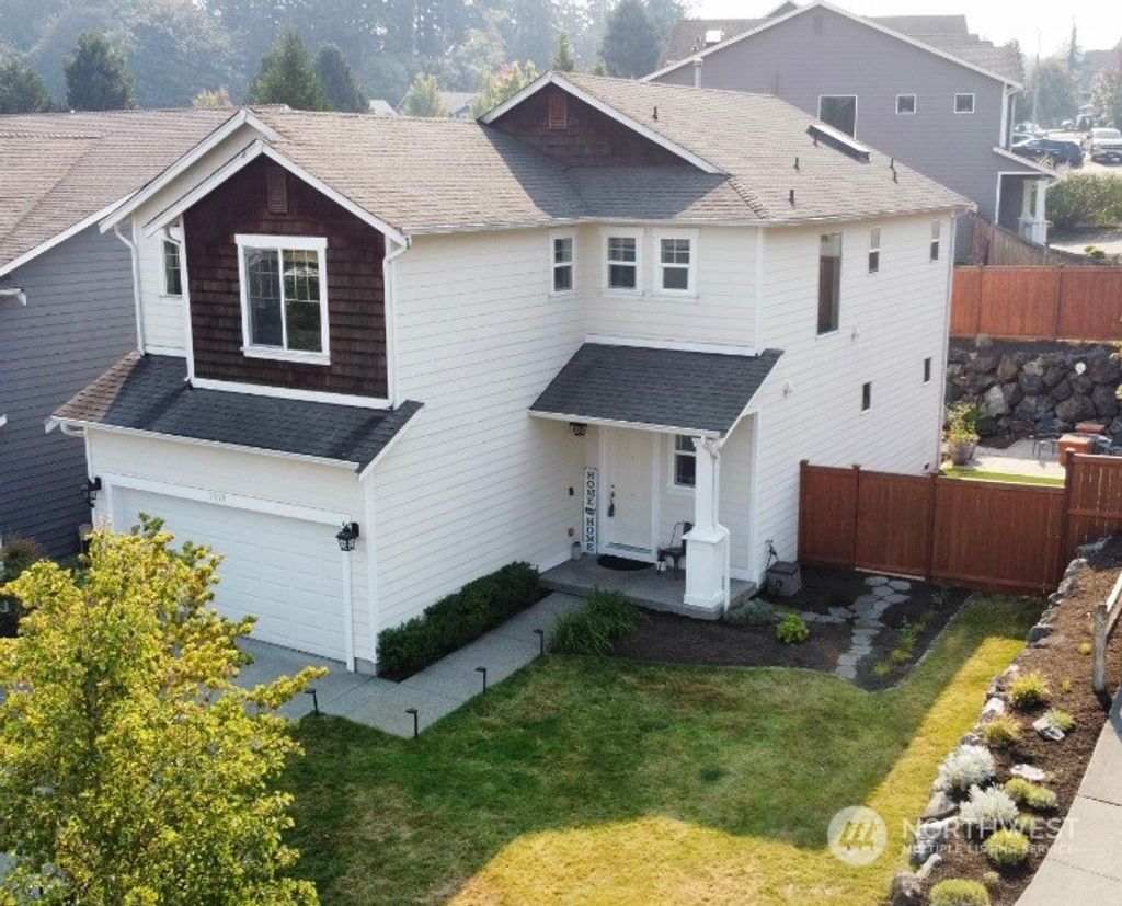 Photo of 5914 117th Street SE, Snohomish, WA 98296 (MLS # 1997788)