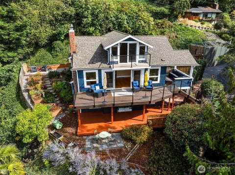 Photo of 2704 SW 152nd Place, Burien, WA 98166 (MLS # 2581752)